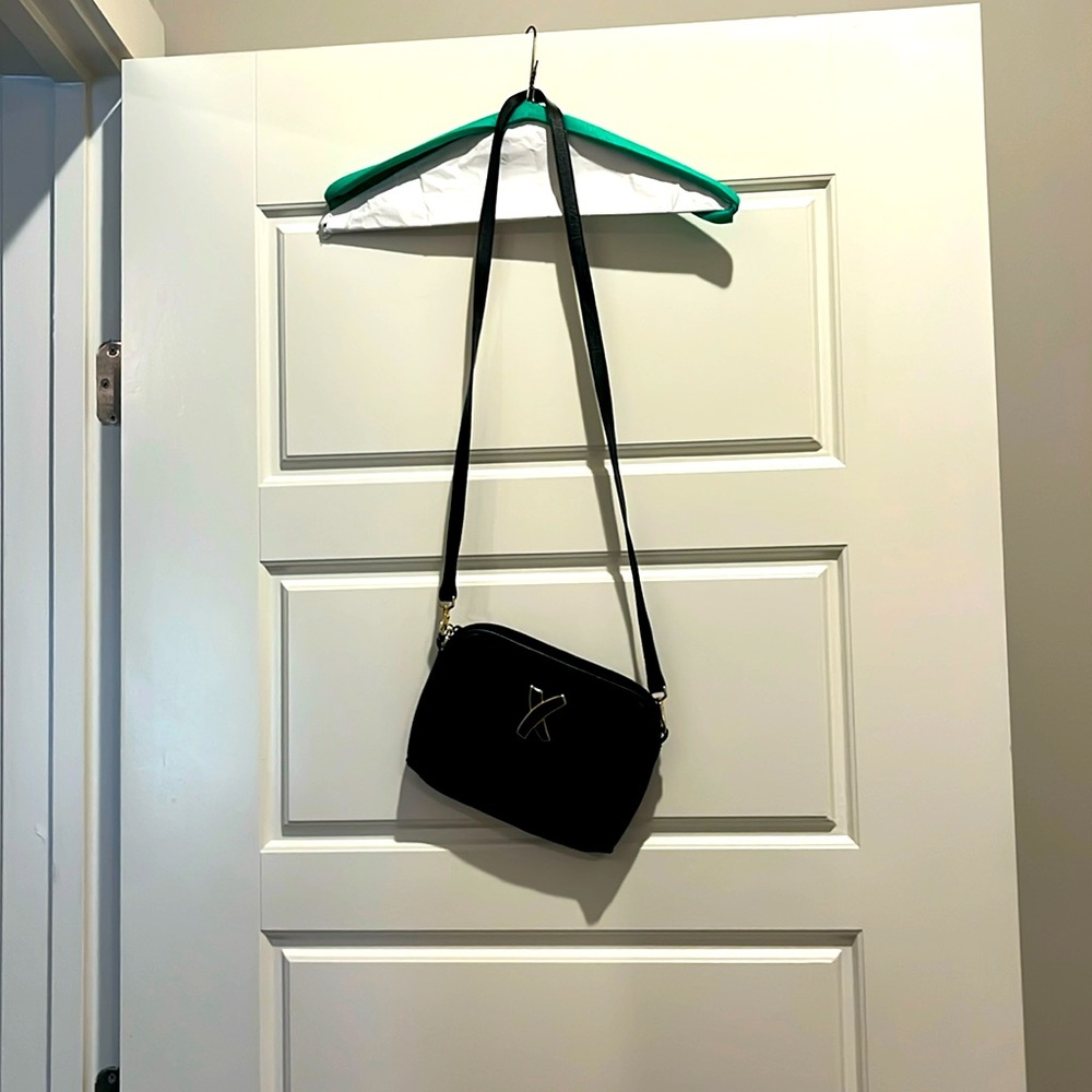 Black cross body purse